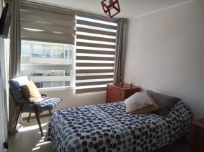 Habitación acogedora con baño privado cerca de la Playa